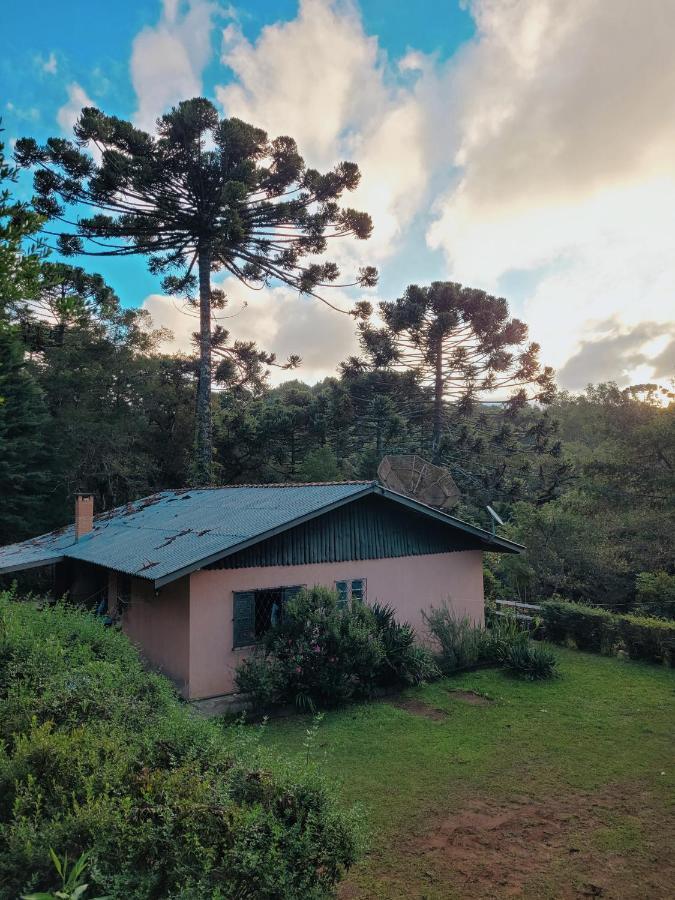 Casa Em Campos Do Jordao - 3 Quartos, Com Churrasqueira Buitenkant foto
